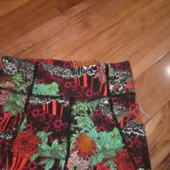 Lululemon Time to Sweat 23" - size 4 - Picture 5 of 6